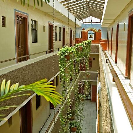 Hotel Janeiro Guadalajara Zewnętrze zdjęcie