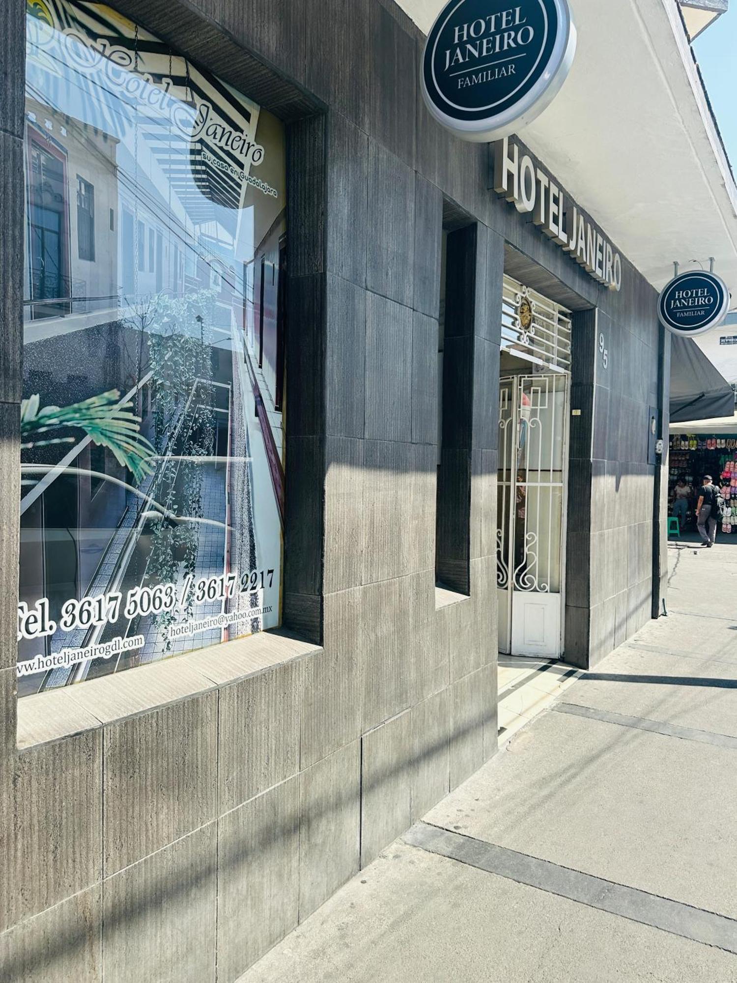 Hotel Janeiro Guadalajara Zewnętrze zdjęcie