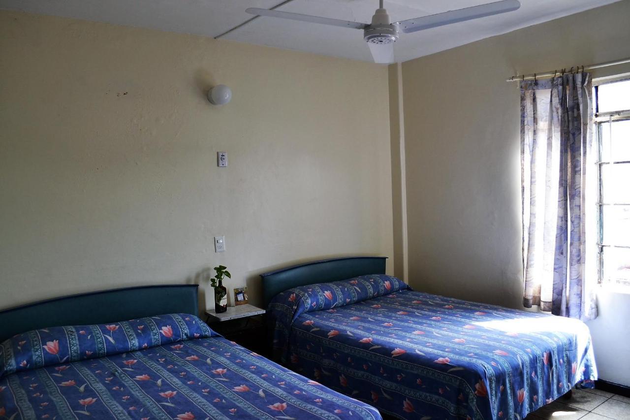Hotel Janeiro Guadalajara Zewnętrze zdjęcie