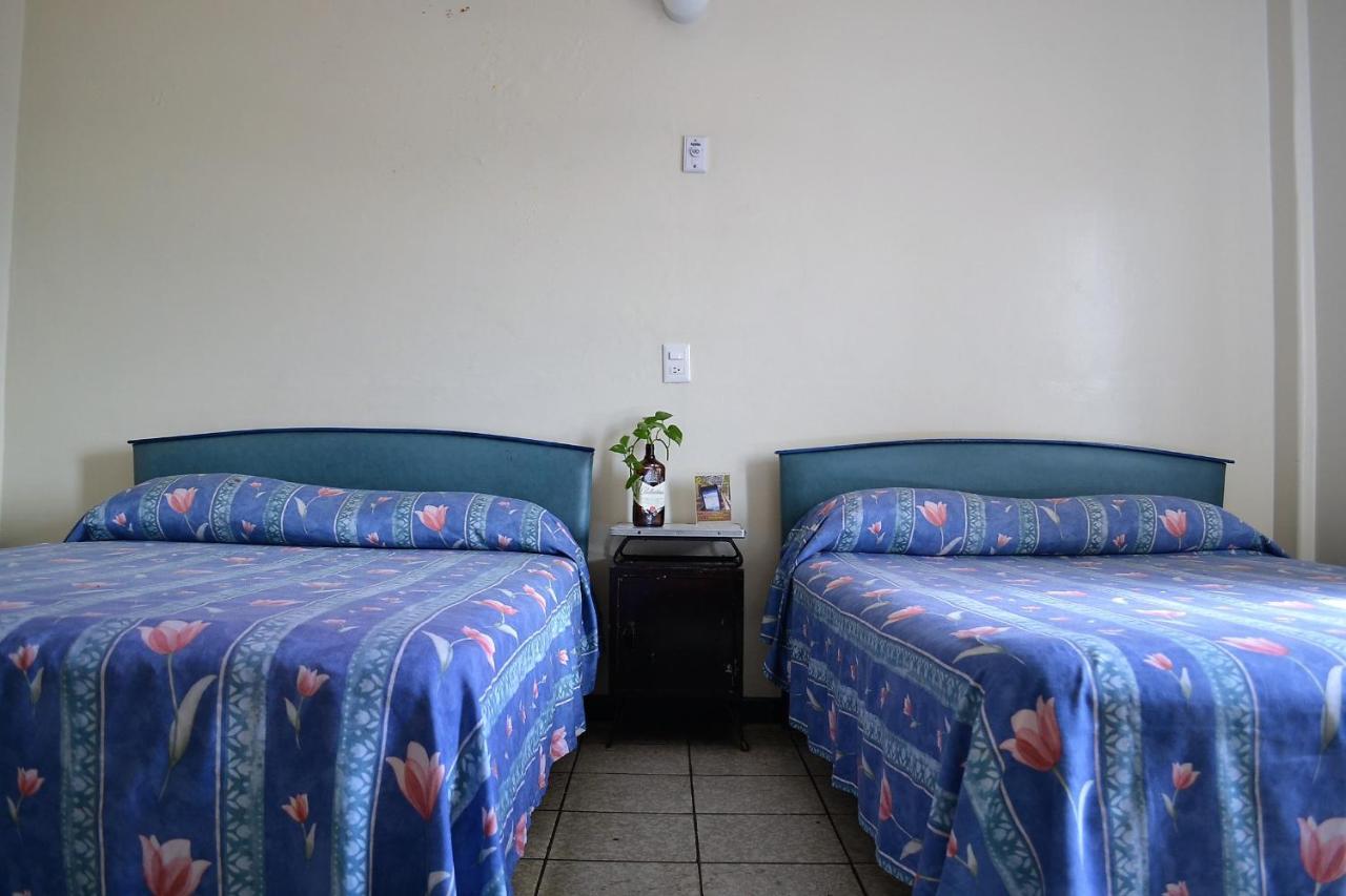 Hotel Janeiro Guadalajara Zewnętrze zdjęcie