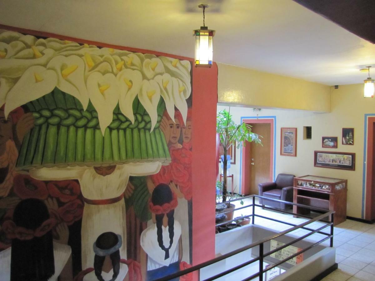 Hotel Janeiro Guadalajara Zewnętrze zdjęcie
