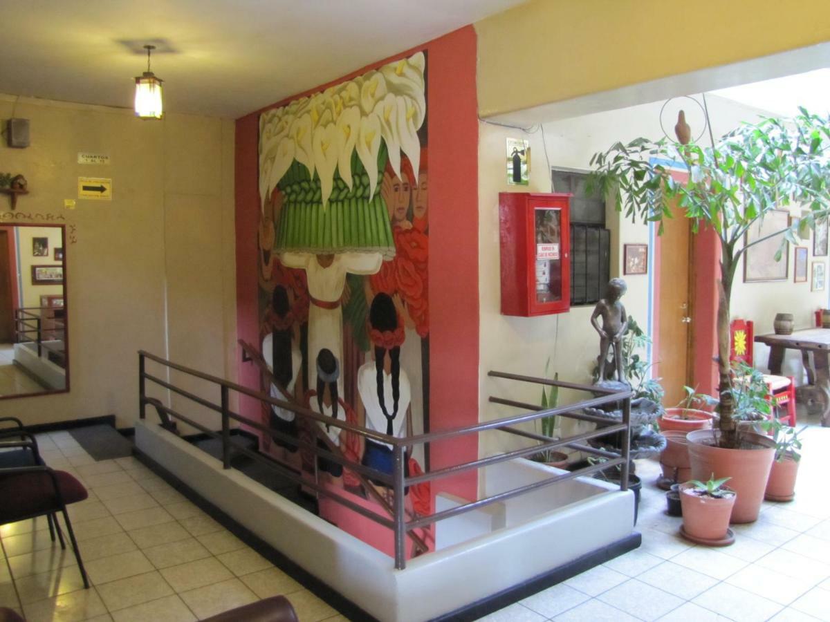 Hotel Janeiro Guadalajara Zewnętrze zdjęcie