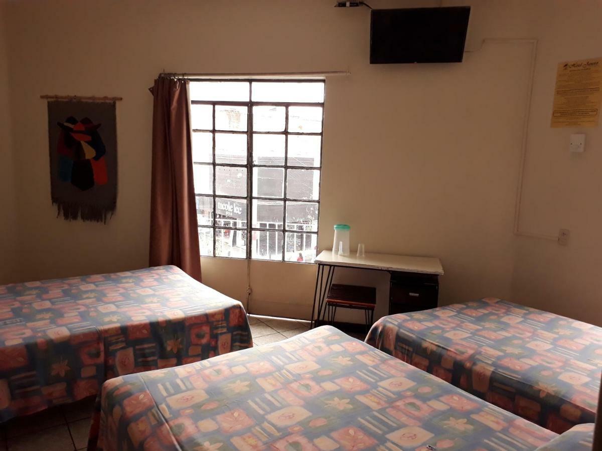 Hotel Janeiro Guadalajara Zewnętrze zdjęcie